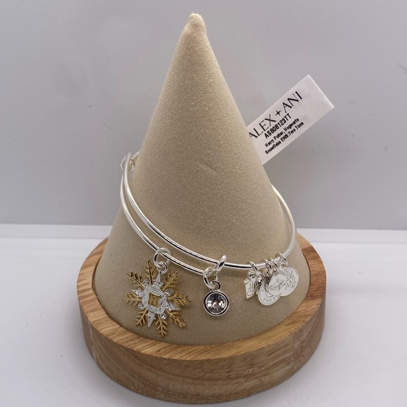 Alex and Ani•HARRY POTTER™•Hogwarts Two-Tone Snowflake Bangle - Picture 1 of 7
